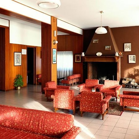 Family Hotel Como Ривизондоли Екстериор снимка